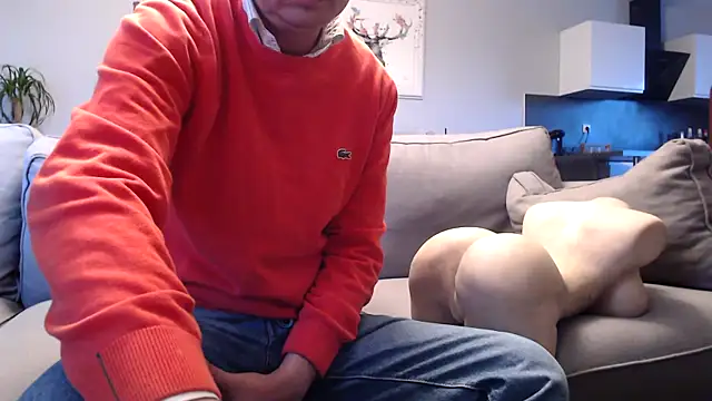 freddy0222222 online show from April 17, 2026, 5:10 am