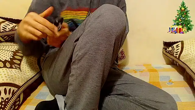 Alexdelarge323 online show from December 18, 2025, 12:00 pm