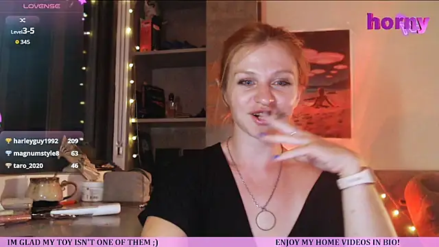 Snapshot of Cassie_Wild chatting on May 18, 2026, 2:12 pm Cassie Wild online show from May 18, 2026, 2:12 pm