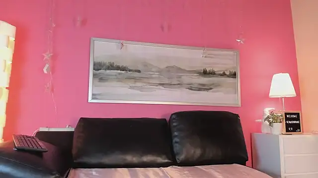 Tiffanysurez  online show from March 13, 2025, 7:06 pm