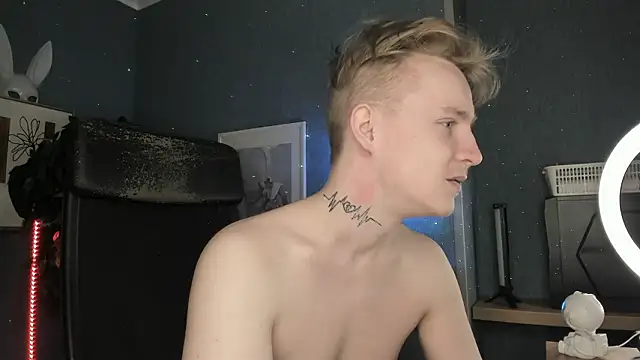 AlexxSweet online show from March 29, 2026, 7:08 am