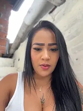 Luisa Fernandaa online show from April 16, 2026, 6:41 pm