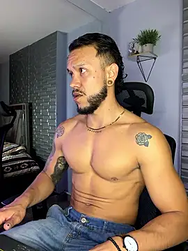 ARON TAYLER01 online show from January 9, 2026, 10:29 am