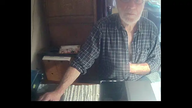 terrybare online show from December 5, 2025, 10:57 am