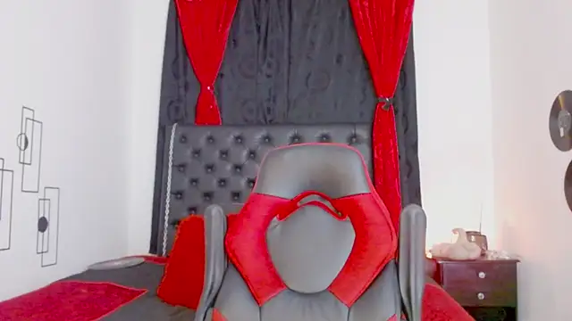 misslombana online show from September 13, 2025, 4:23 am