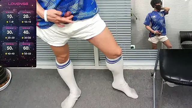 Snapshot of mio_JAPAN chatting on March 13, 2025, 3:06 pm mio JAPAN online show from March 13, 2025, 3:06 pm