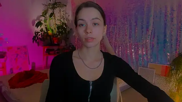 Snapshot of poli__ chatting on December 23, 2024, 12:14 am poli   online show from December 23, 2024, 12:14 am