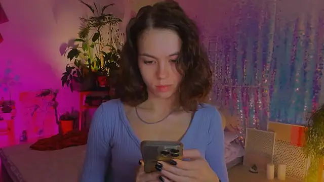 Snapshot of poli__ chatting on December 27, 2024, 9:22 pm poli   online show from December 27, 2024, 9:22 pm