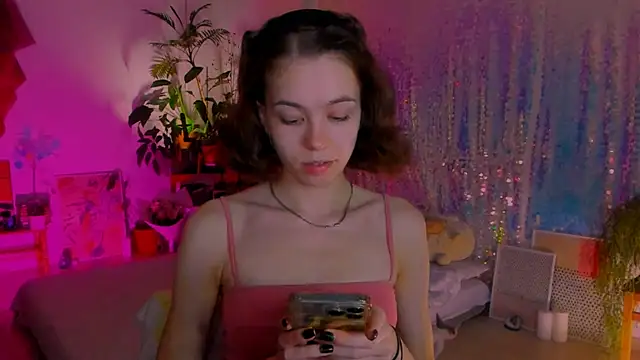 Snapshot of poli__ chatting on January 13, 2025, 10:03 pm poli   online show from January 13, 2025, 10:03 pm