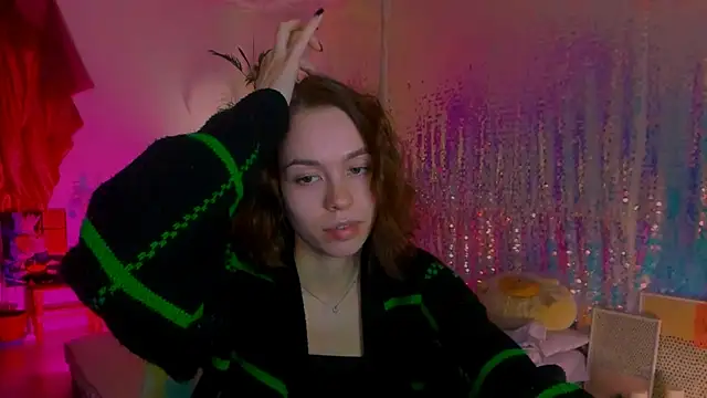 Snapshot of poli__ chatting on January 22, 2025, 10:26 pm poli   online show from January 22, 2025, 10:26 pm
