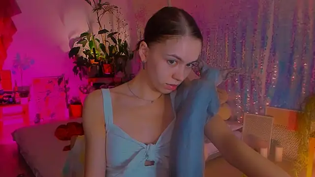 Snapshot of poli__ chatting on January 26, 2025, 10:13 pm poli   online show from January 26, 2025, 10:13 pm