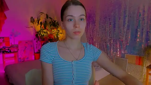 Snapshot of poli__ chatting on March 3, 2025, 9:37 pm poli   online show from March 3, 2025, 9:37 pm