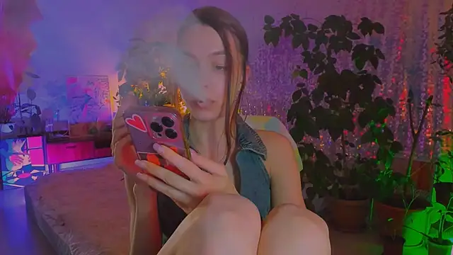 poli   online show from April 17, 2026, 4:32 pm