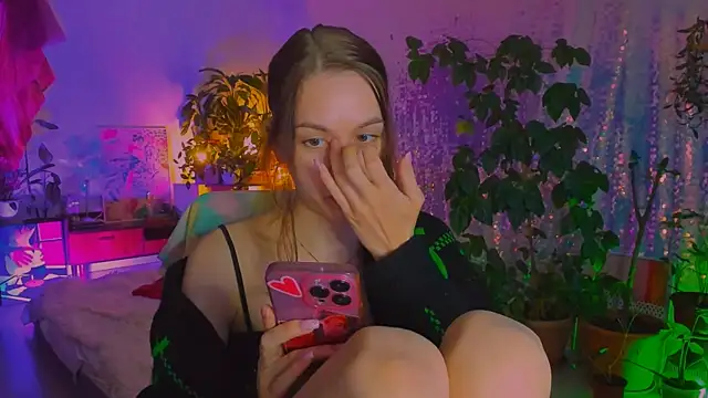 poli   online show from April 18, 2026, 5:39 pm