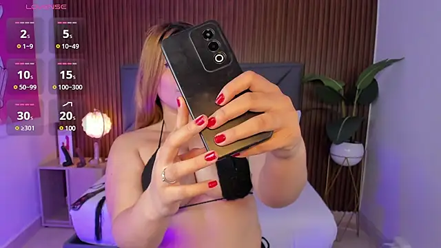 valeria acosta  online show from March 14, 2025, 12:18 pm