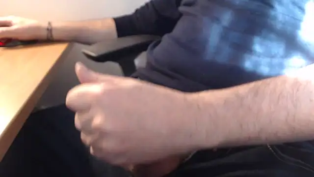 3lr0nde online show from February 6, 2025, 1:43 pm