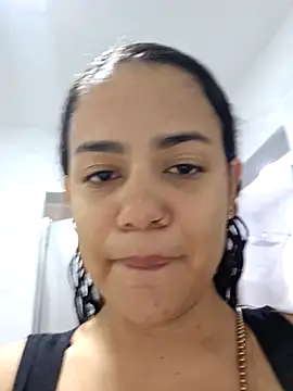 Snapshot of demonaughtyyy chatting on October 15, 2025, 10:21 pm demonaughtyyy online show from October 15, 2025, 10:21 pm