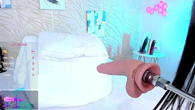 Snapshot of miss_lori_ chatting on March 5, 2025, 8:21 pm miss lori online show from March 5, 2025, 8:21 pm