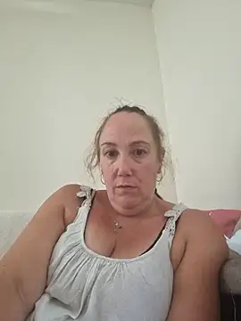 Wisie Cutie online show from September 9, 2025, 3:22 pm