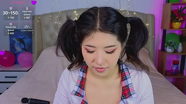 Wendy  Hills online show from February 1, 2025, 12:47 pm