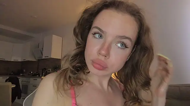 lit asella online show from September 17, 2025, 7:32 am