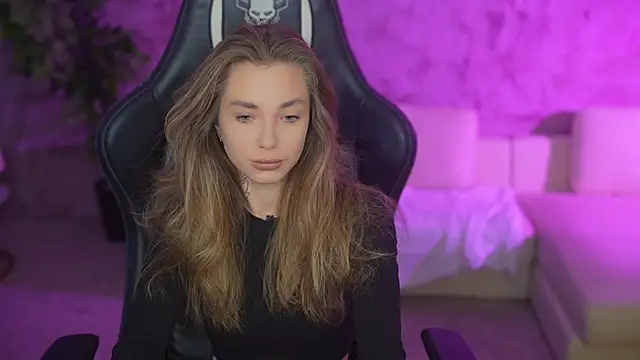 Snapshot of Kisasolo chatting on October 3, 2025, 7:00 pm Kisasolo online show from October 3, 2025, 7:00 pm