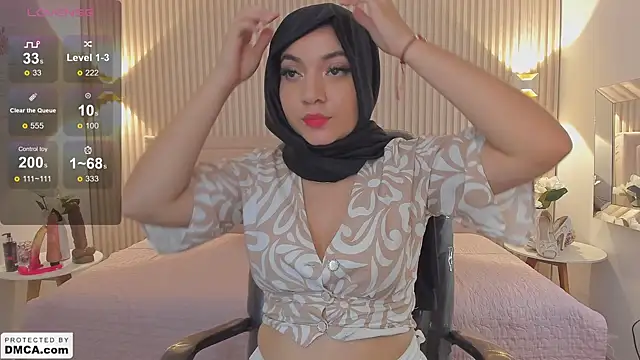 Snapshot of Sooffii_1 chatting on December 20, 2024, 1:58 am Sooffii 1 online show from December 20, 2024, 1:58 am