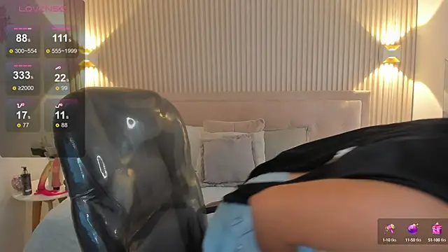 Snapshot of Sooffii_1 chatting on January 14, 2025, 2:08 am Sooffii 1 online show from January 14, 2025, 2:08 am