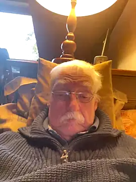 Steffibi1954 online show from November 12, 2025, 2:28 pm