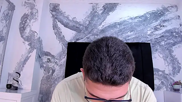Snapshot of JeffDaltton chatting on May 11, 2026, 4:04 pm JeffDaltton online show from May 11, 2026, 4:04 pm