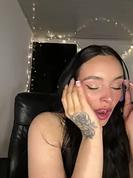 Snapshot of salome_polaniiee chatting on February 12, 2025, 8:38 am salome polaniiee online show from February 12, 2025, 8:38 am