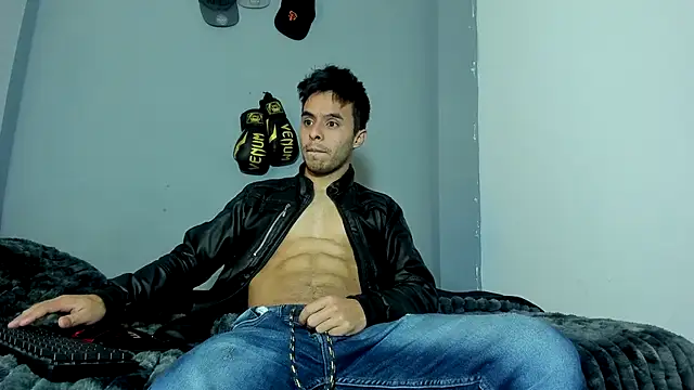 Snapshot of x_Harold_x_ chatting on November 24, 2025, 9:58 pm x Harold x online show from November 24, 2025, 9:58 pm