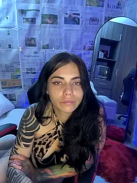 i am nina  online show from February 18, 2025, 7:21 am