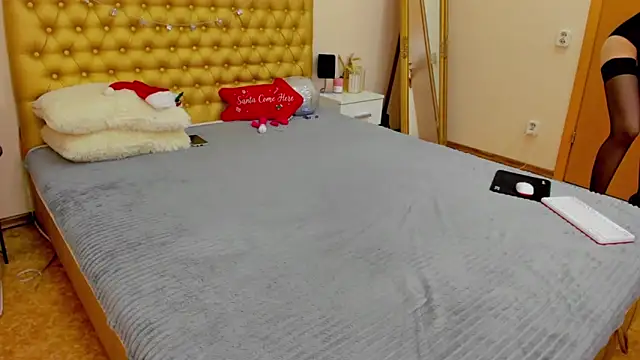 VeraWatts online show from December 28, 2024, 1:39 am