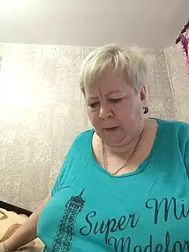 EffectFiona online show from January 17, 2025, 4:28 am