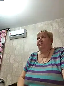 EffectFiona online show from February 7, 2025, 1:11 pm