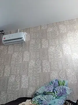 EffectFiona online show from March 8, 2025, 11:48 am