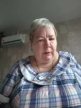 EffectFiona online show from March 20, 2025, 2:19 am