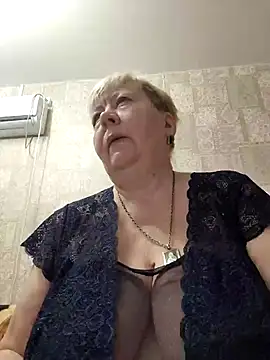 EffectFiona online show from February 14, 2026, 12:29 am