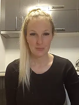 MaviePearl online show from January 24, 2025, 8:23 am