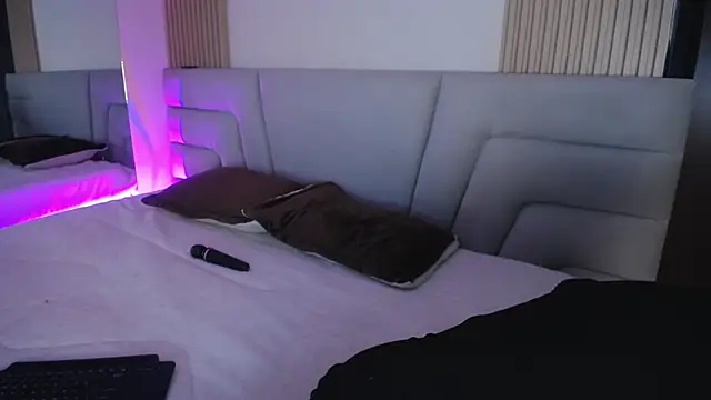 Miss Loise online show from March 6, 2026, 3:36 am