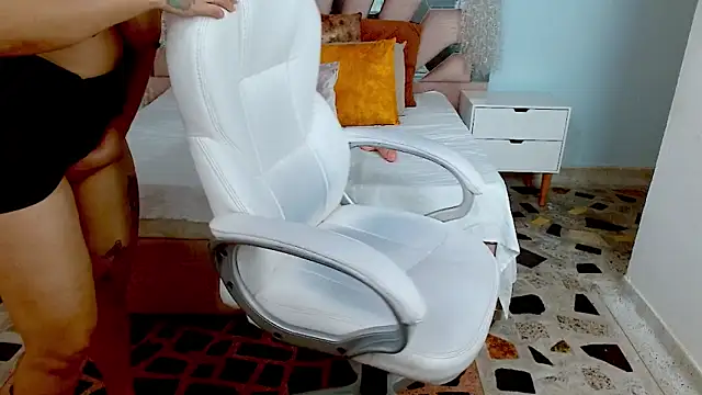 sophia hadid online show from December 26, 2024, 9:58 pm