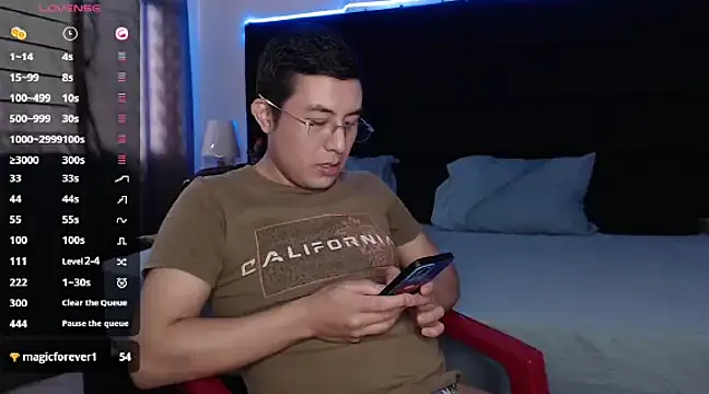 andrewmhilton  online show from February 24, 2025, 8:36 pm