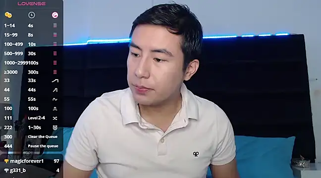 andrewmhilton  online show from February 26, 2025, 5:17 pm