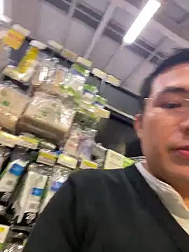 andrewmhilton  online show from February 27, 2025, 12:10 am