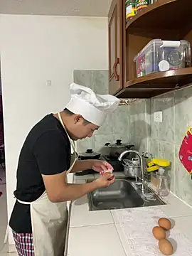 andrewmhilton  online show from March 14, 2025, 8:17 pm