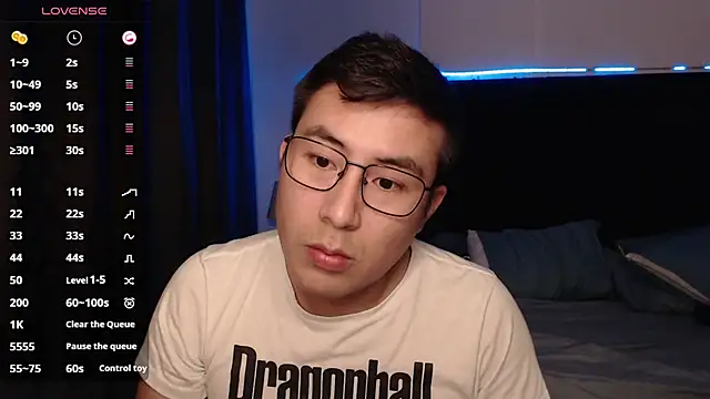 andrewmhilton  online show from November 2, 2025, 7:11 am