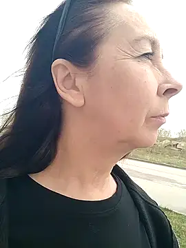 Snapshot of Celine_Faer1 chatting on May 5, 2026, 9:39 am Celine Faer1 online show from May 5, 2026, 9:39 am