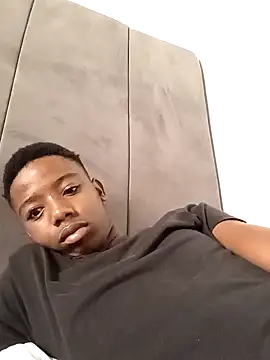 BLACK BOTTOM03 online show from December 1, 2025, 4:50 am