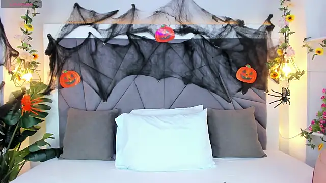 KiarhaTrixie online show from October 26, 2025, 3:12 am